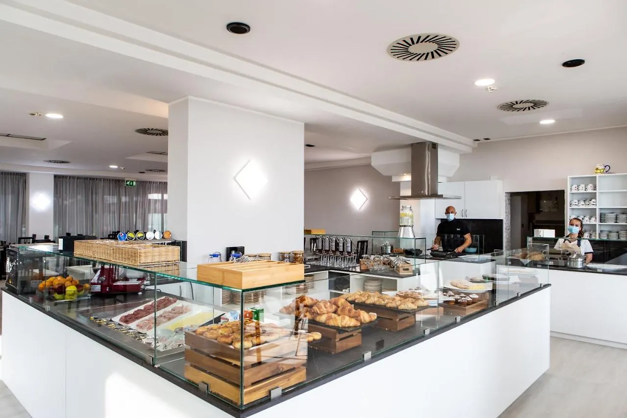 Hotel Vela d'Oro Rimini 3*,  Italie